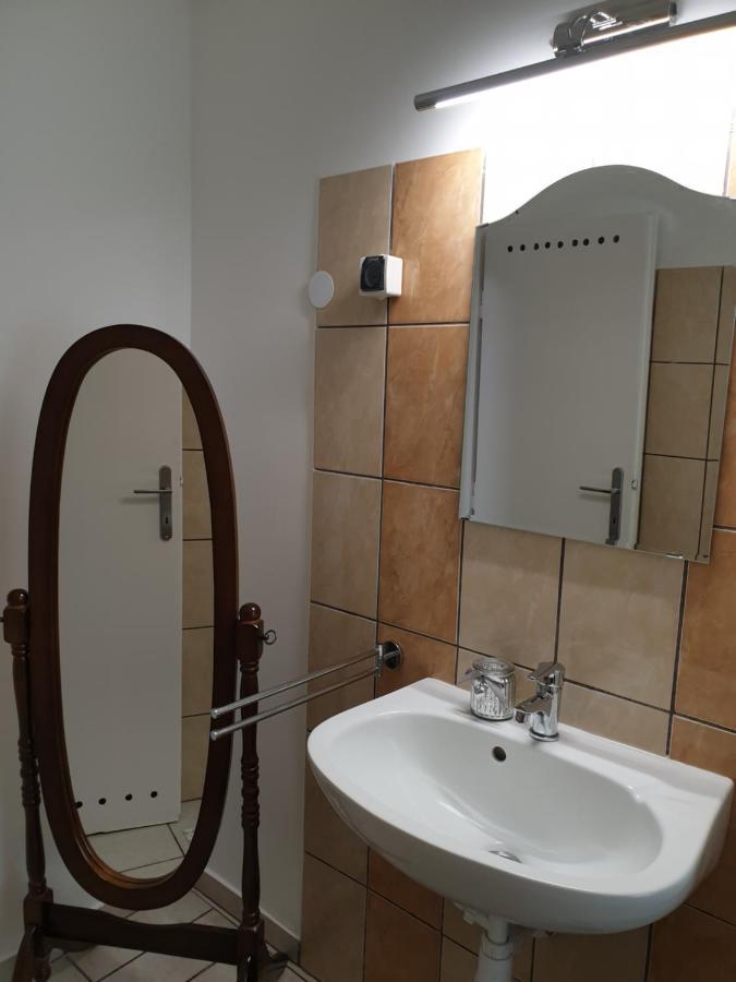 Royal Apartman Эгер Экстерьер фото